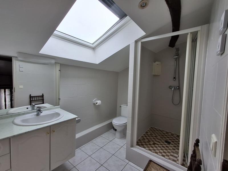 Maison ancienne - 198 m² - 9 pièces