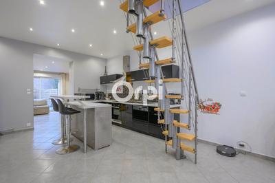 Maison - 139 m² - 5 pièces