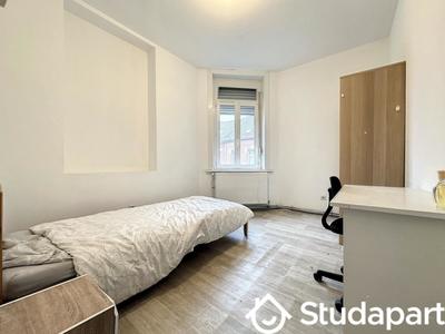 Chambre - 9 m² - 1 pièce