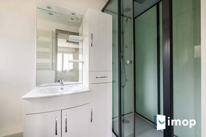 Maison - 210 m² - 5 pièces