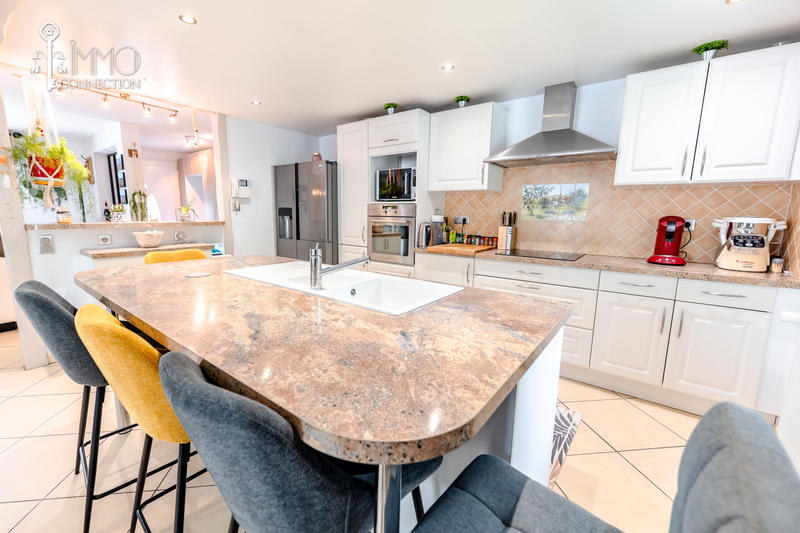 Villa - 167 m² - 6 pièces