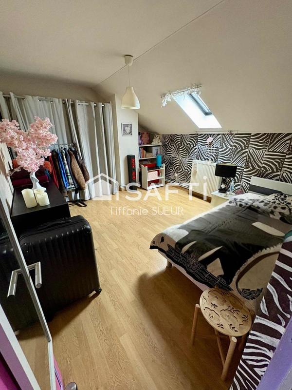 Maison - 143 m² - 7 pièces