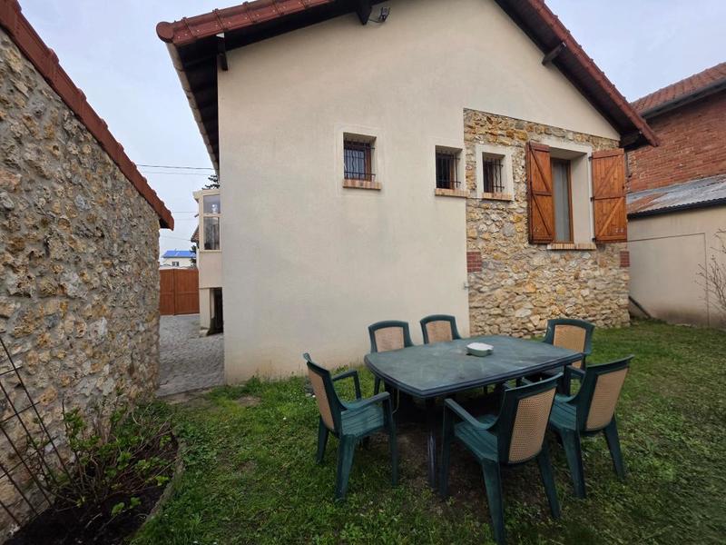 Maison - 85 m² - 5 pièces