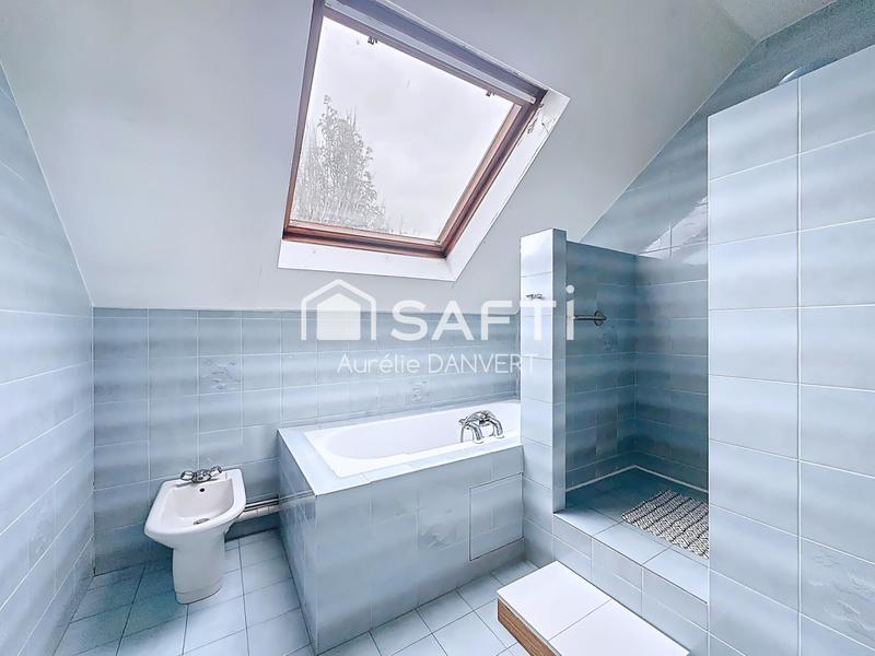 Maison - 201 m² - 7 pièces