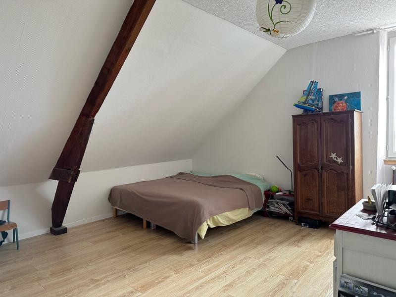 Maison - 194 m² - 9 pièces