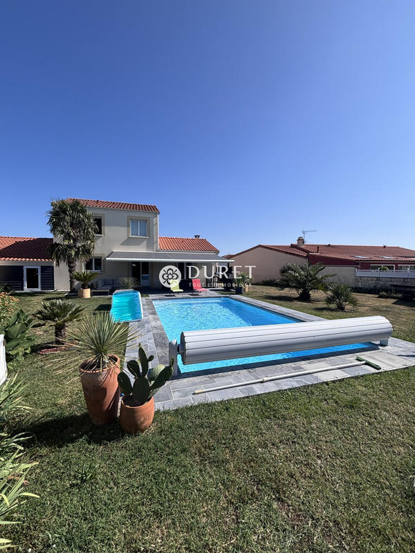 Maison contemporaine - 115 m² - 6 pièces