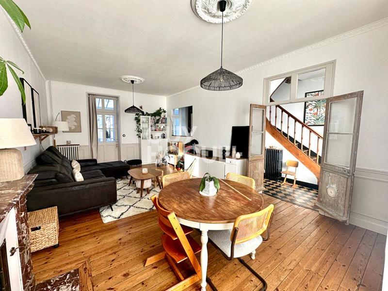 Maison de ville - 93 m² - 5 pièces