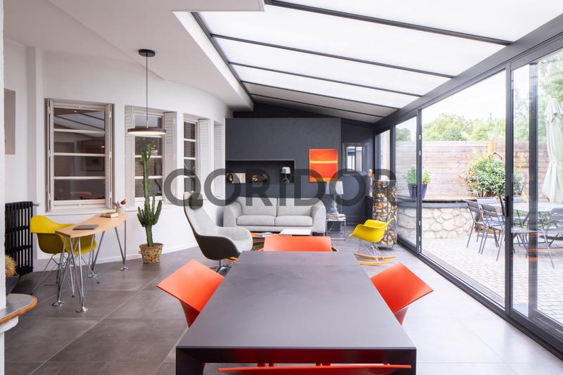 Maison - 237 m² - 6 pièces