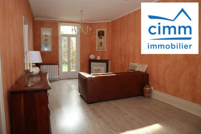 Maison traditionnelle - 109 m² - 5 pièces