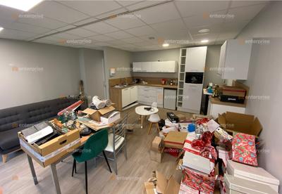 Bureau - 147 m²