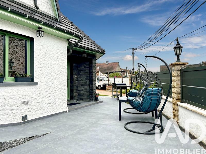 Maison - 235 m² - 7 pièces