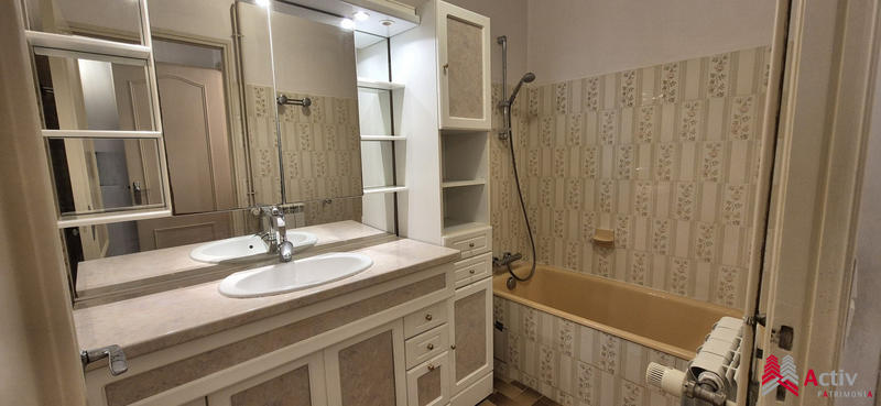 Villa - 195 m² - 8 pièces