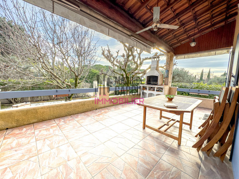 Maison traditionnelle - 115 m² - 5 pièces