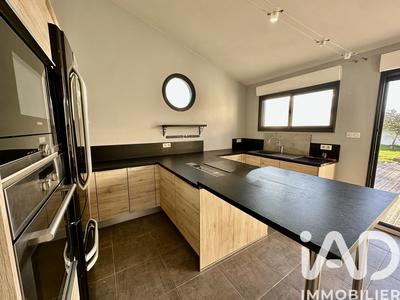 Maison - 112 m² - 4 pièces