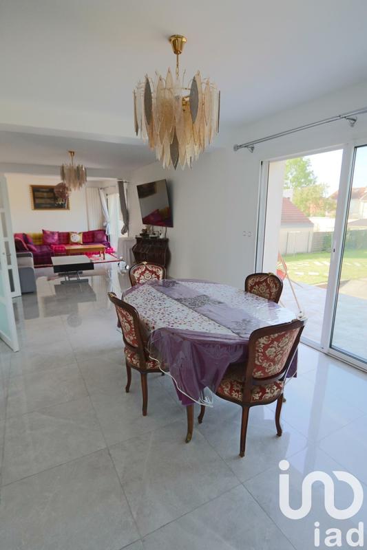 Maison - 151 m² - 7 pièces