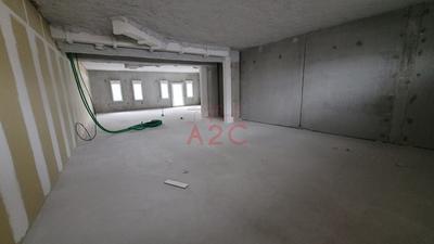 Local commercial - 107 m²