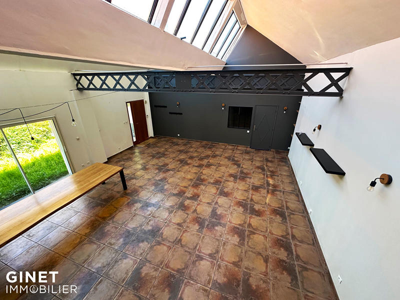 Appartement - 180 m² - 9 pièces