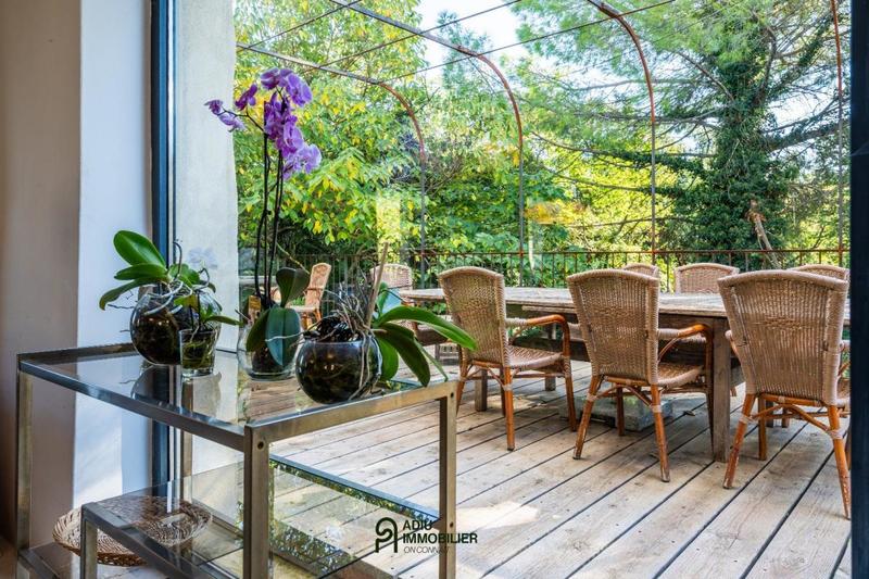 Mas - 300 m² - 10 pièces