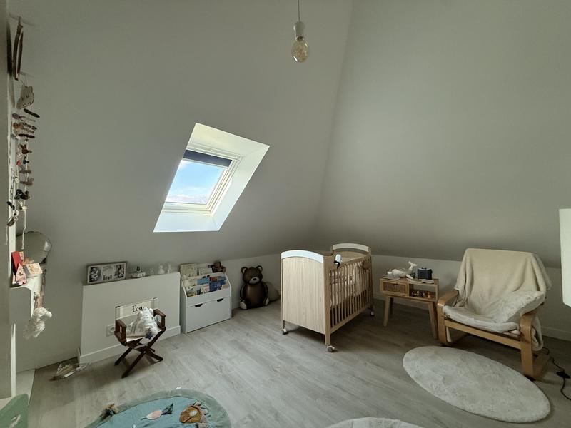 Maison traditionnelle - 166 m² - 9 pièces