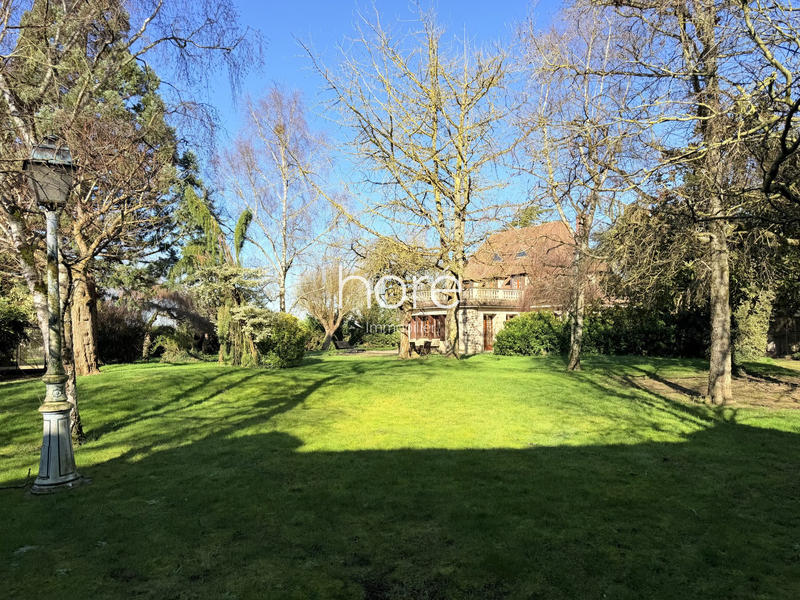 Villa - 460 m² - 14 pièces