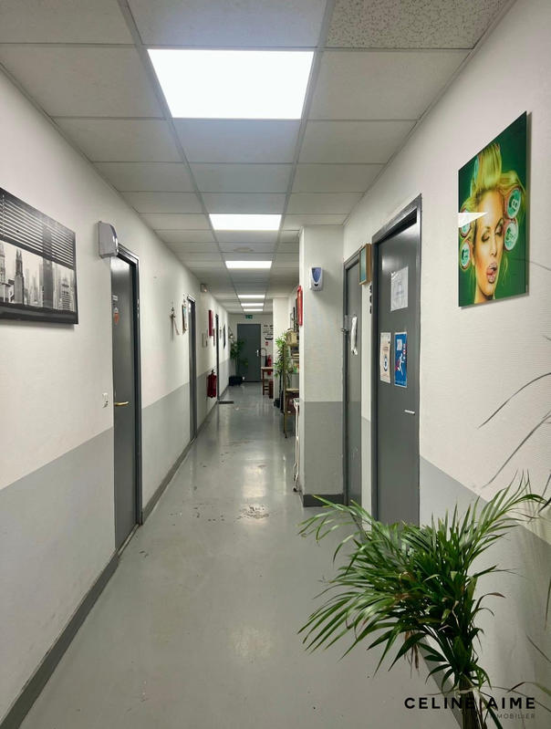 Bureau - 8 m² - 1 pièce