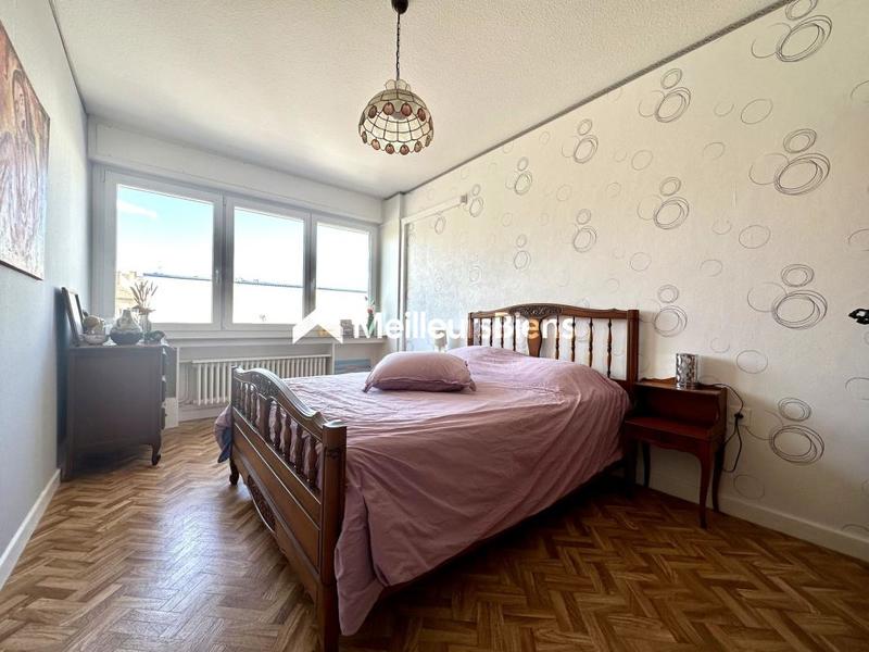 Appartement - 172 m² - 7 pièces