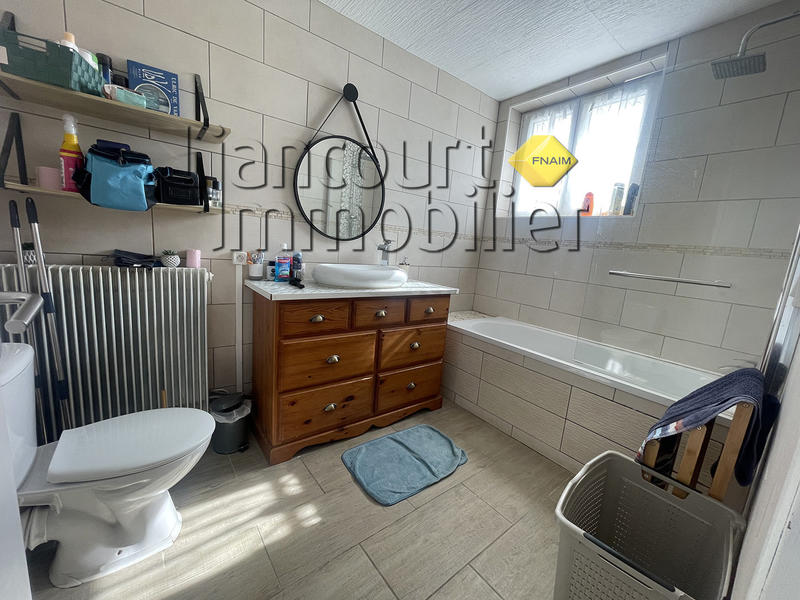 Maison - 176 m² - 7 pièces