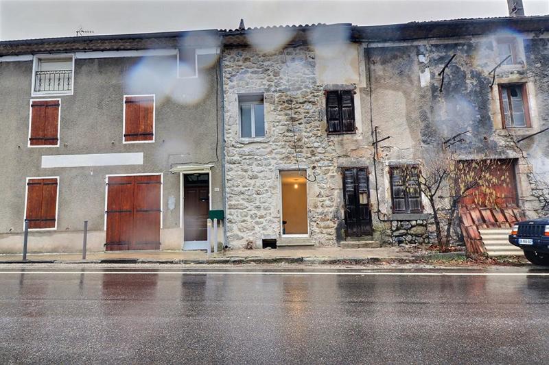 Maison de village - 70 m² - 5 pièces