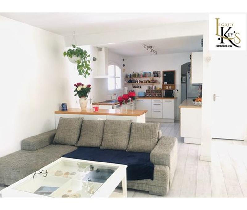 Maison traditionnelle - 136 m² - 4 pièces