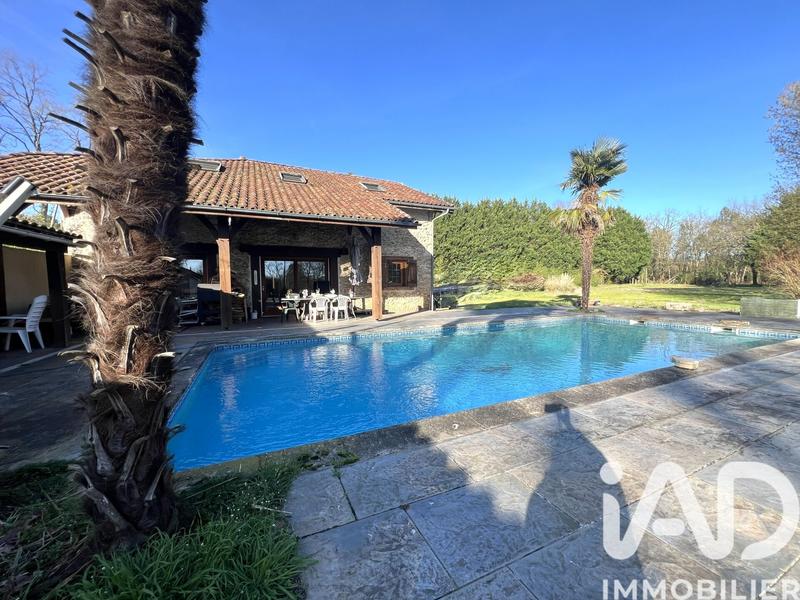 Maison - 184 m² - 4 pièces