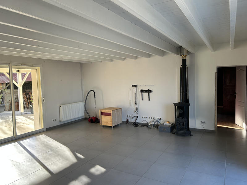 Maison - 200 m² - 8 pièces