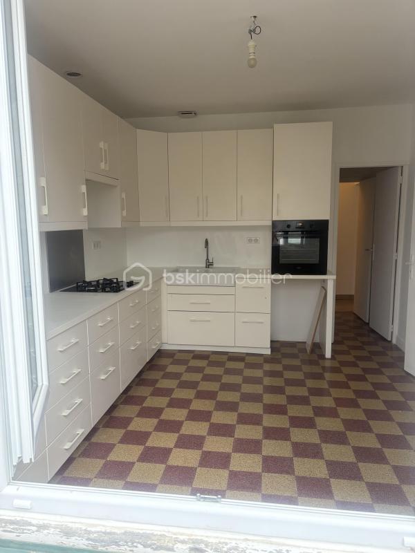 Maison traditionnelle - 140 m² - 5 pièces