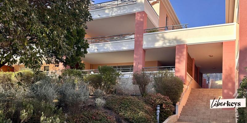 Appartement - 96 m² - 4 pièces