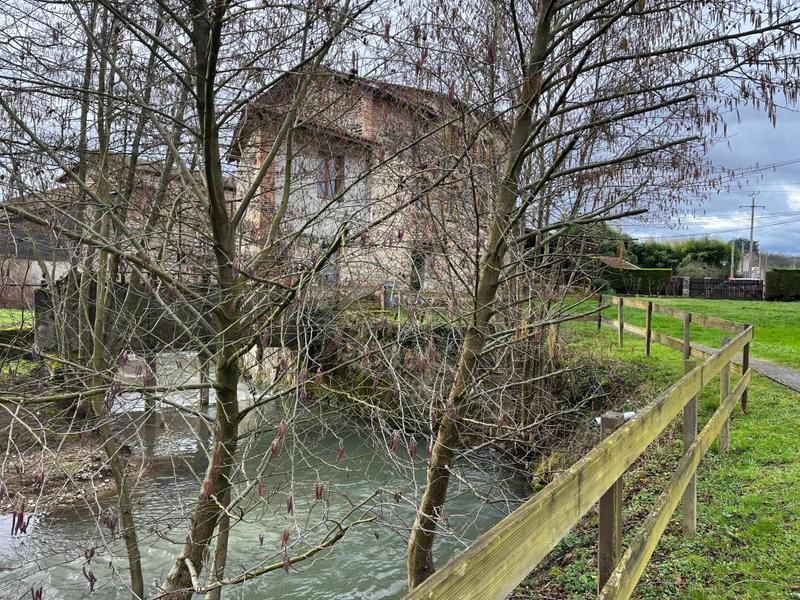 Maison - 200 m² - 4 pièces