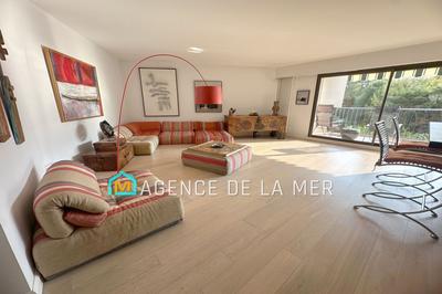 Appartement - 121 m² - 4 pièces