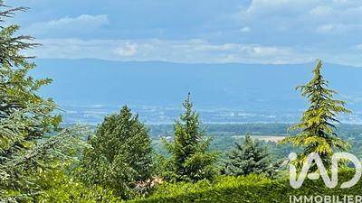 Maison - 245 m² - 9 pièces