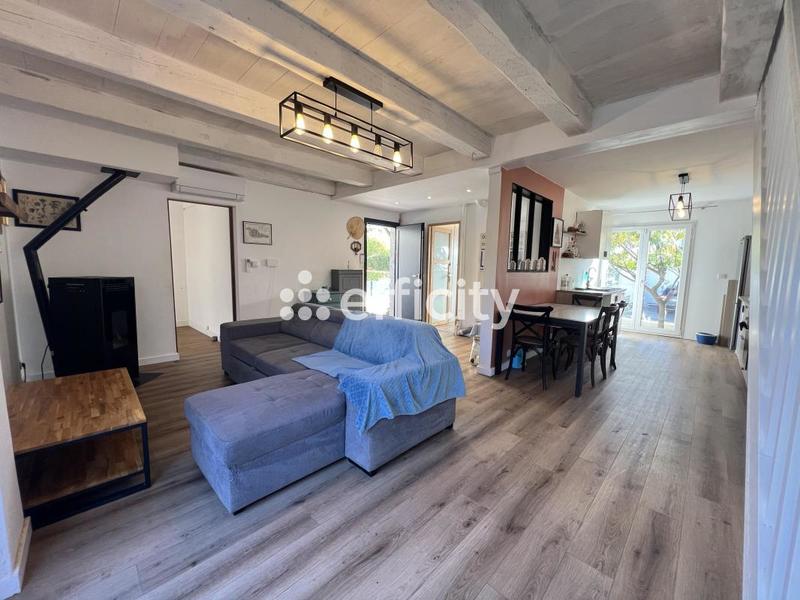 Maison - 104 m² - 5 pièces