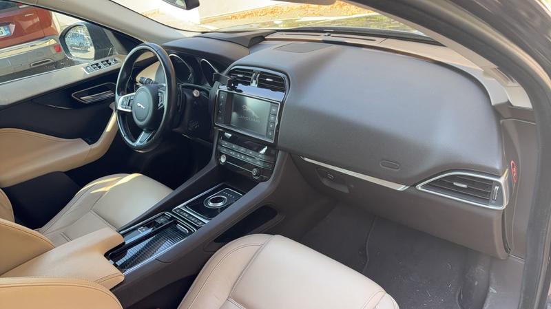 Jaguar F-Pace 20d 180 Bva Prestige - Automatique