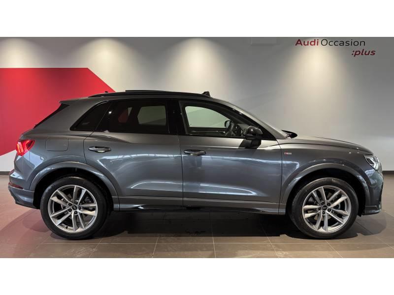 Audi Q3 45 TFSIe 245 ch s tronic 6 s line