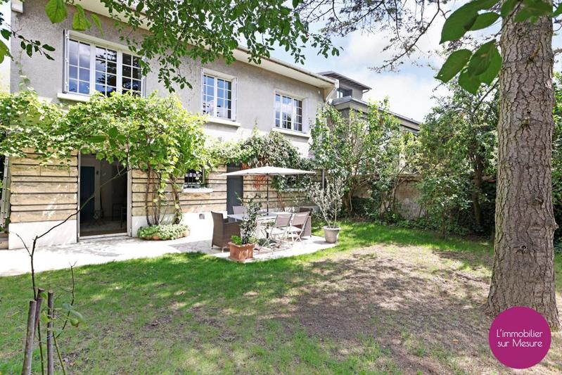 Maison - 250 m² - 7 pièces