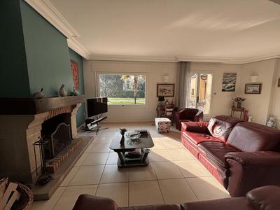 Maison - 434 m² - 7 pièces