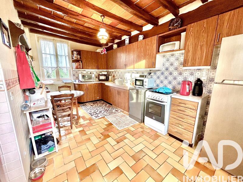 Maison - 165 m² - 8 pièces