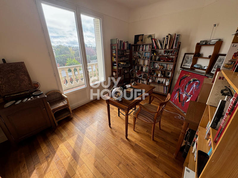 Maison - 200 m² - 8 pièces