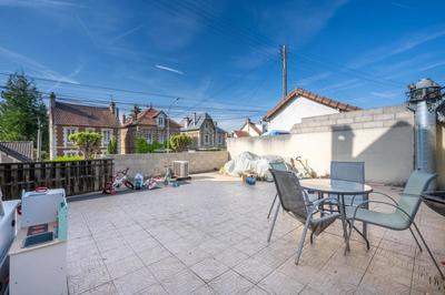 Maison - 100 m² - 6 pièces