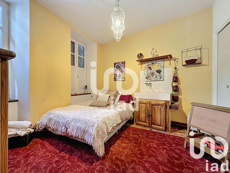 Maison de village - 246 m² - 9 pièces