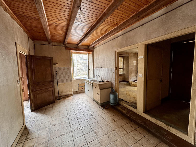 Maison - 137 m² - 8 pièces