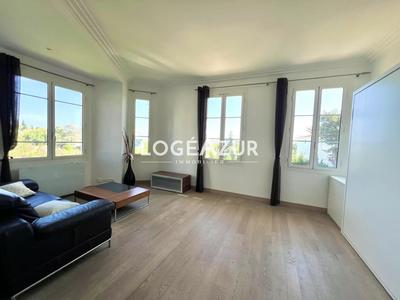 Appartement - 88 m² - 4 pièces
