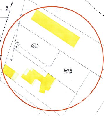 Terrain - 748 m²