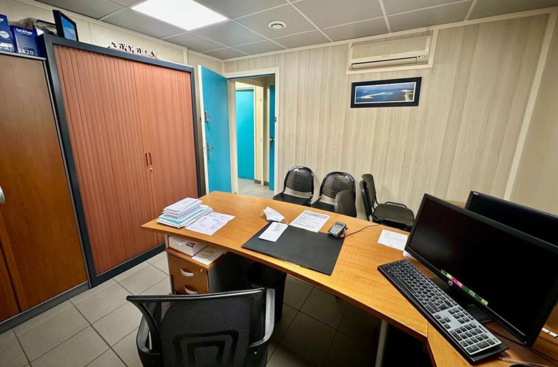 Bureau - 102 m²