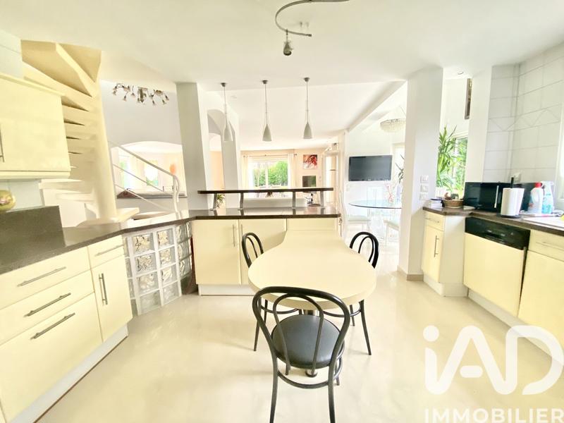 Maison - 190 m² - 7 pièces